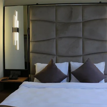 Berfinn Ortakoey Hotel *