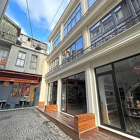 Berfinn Ortakoey Hotel *